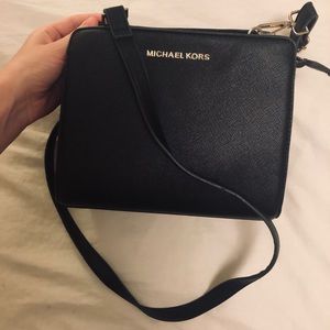 Black Michael Kors Crossbody Bag